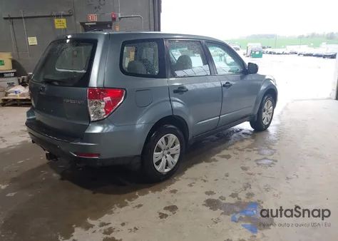 2009 Subaru Forester 2.5X из США, поврежденный, VIN JF2SH61639H770183